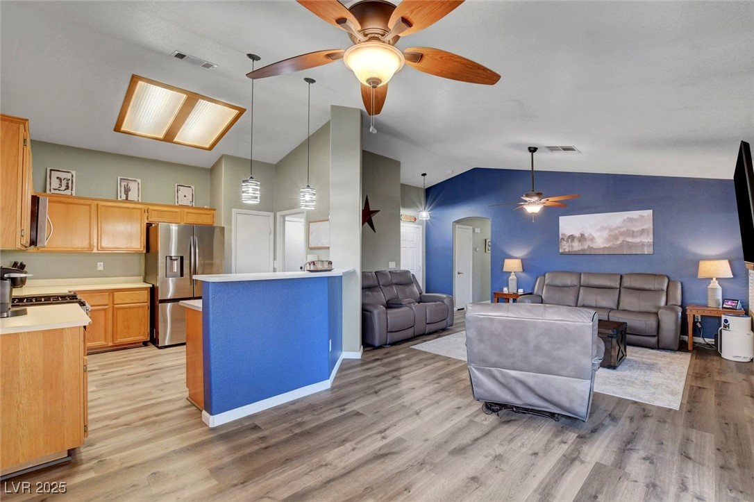 1106 Hutch Court