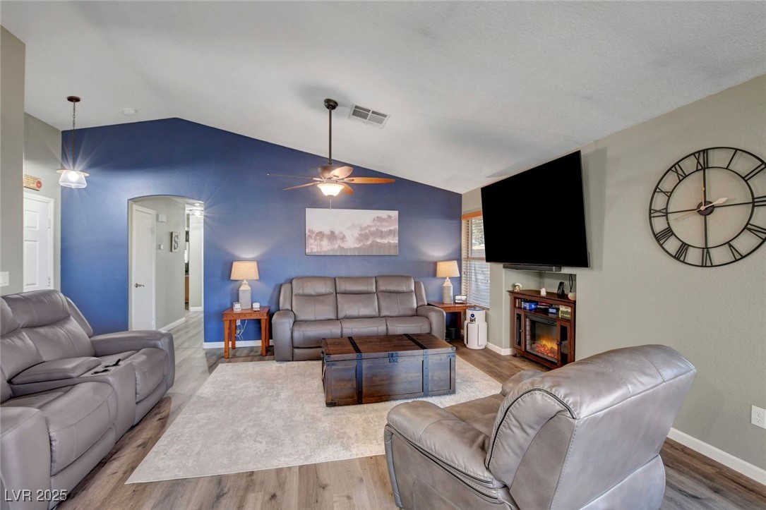 1106 Hutch Court