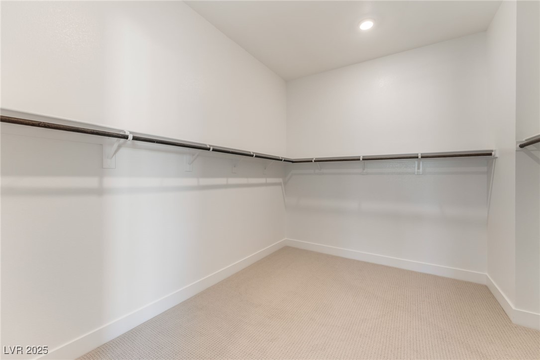 9132 Las Manaitas Avenue 401