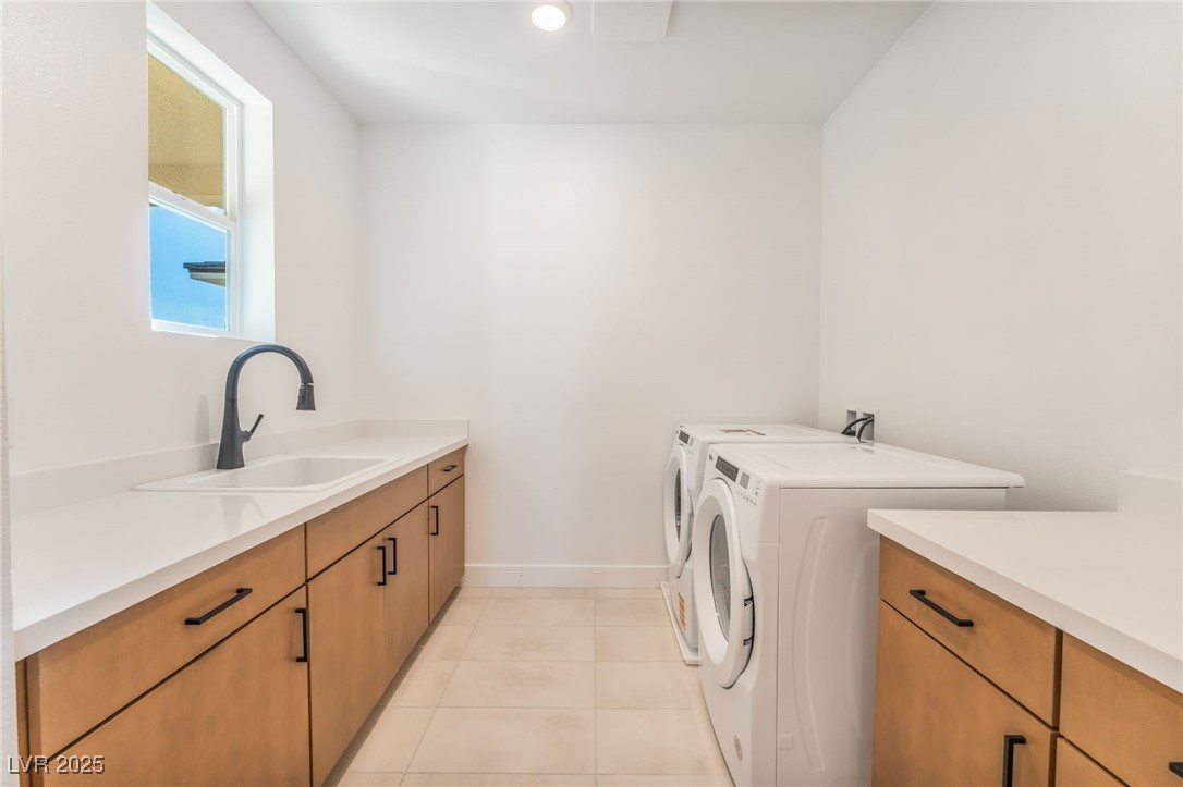 9132 Las Manaitas Avenue 401