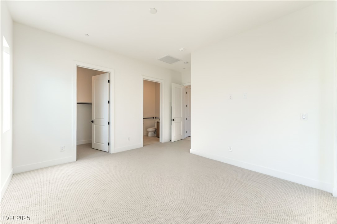 9132 Las Manaitas Avenue 401