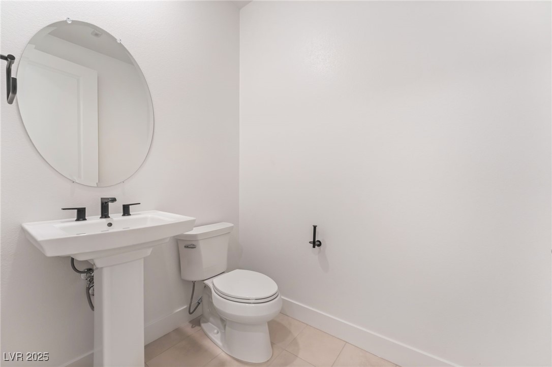 9132 Las Manaitas Avenue 401