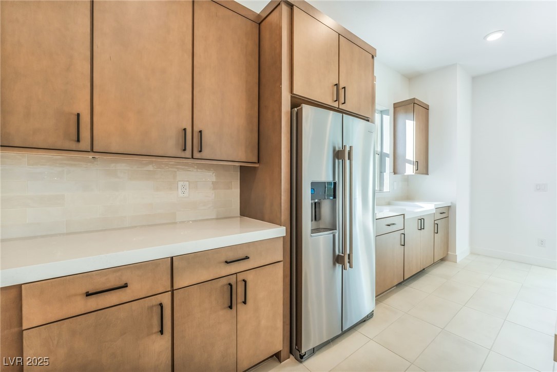 9132 Las Manaitas Avenue 401