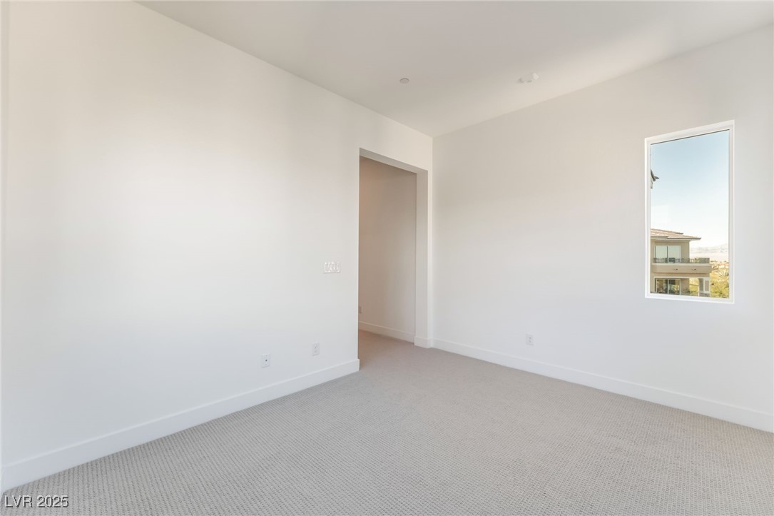 9132 Las Manaitas Avenue 401