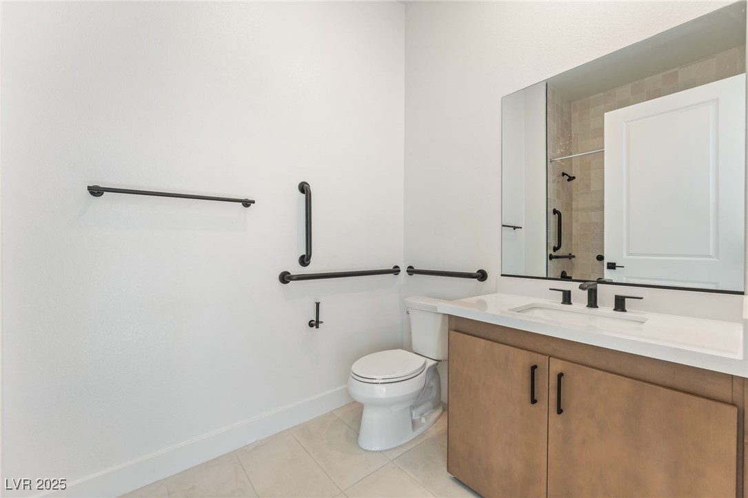 9132 Las Manaitas Avenue 401