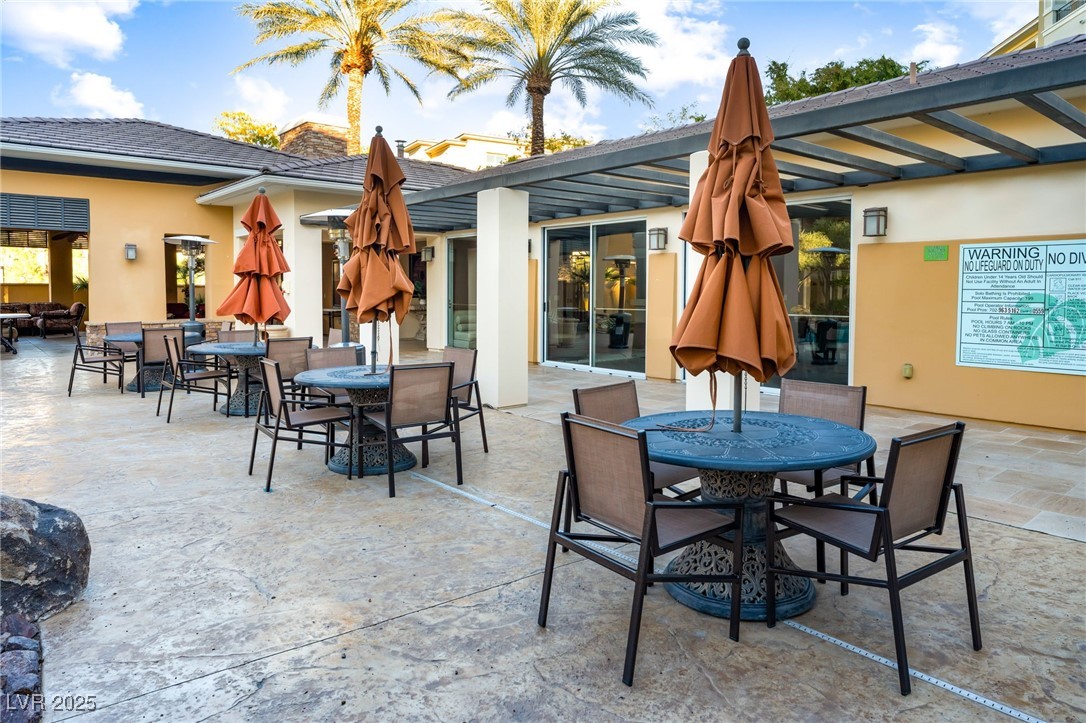 9132 Las Manaitas Avenue 401