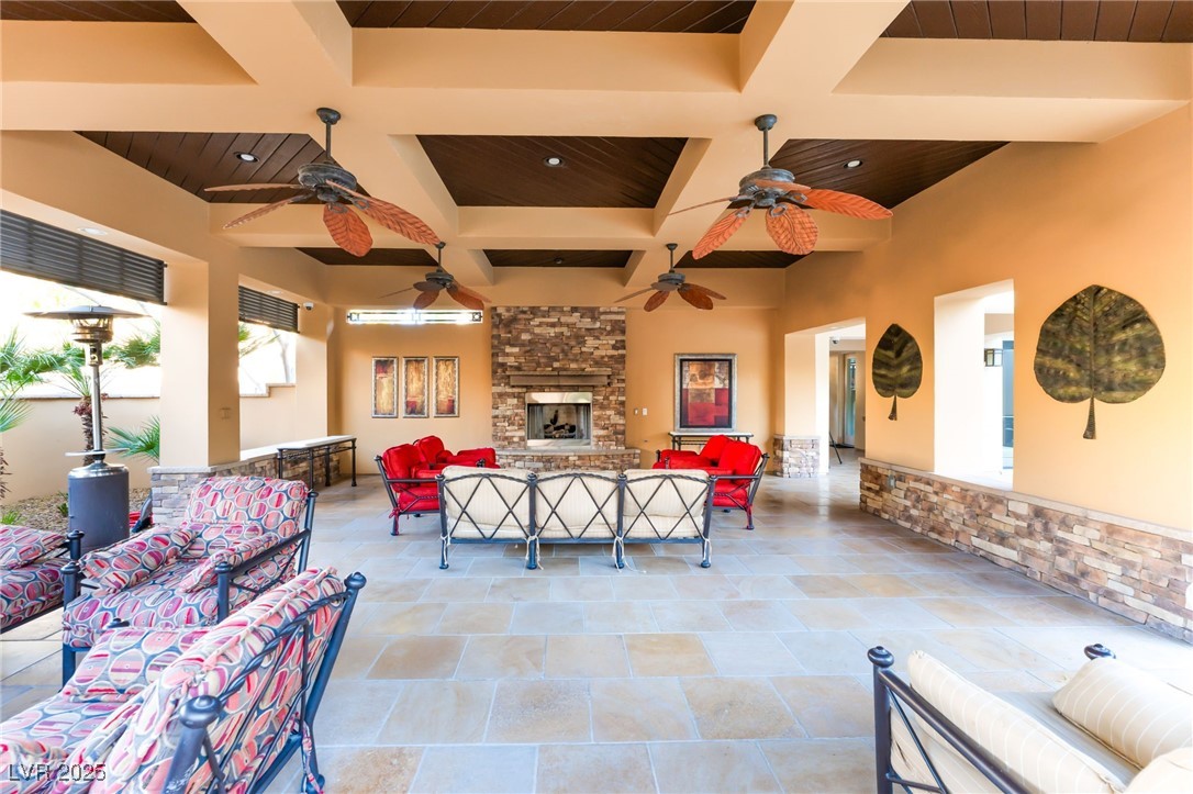 9132 Las Manaitas Avenue 401