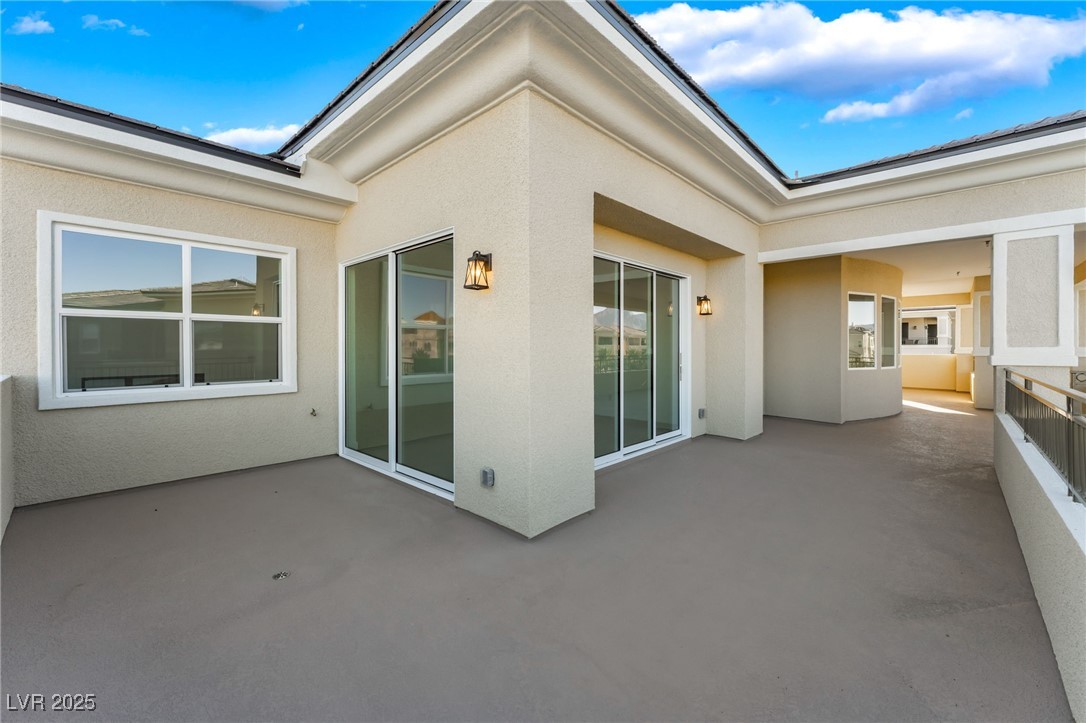 9132 Las Manaitas Avenue 401