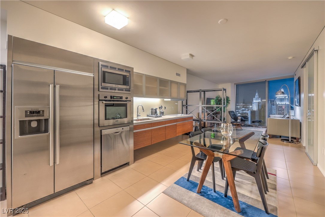 3726 Las Vegas Boulevard 3105