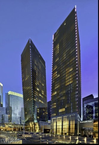 3726 Las Vegas Boulevard 3105