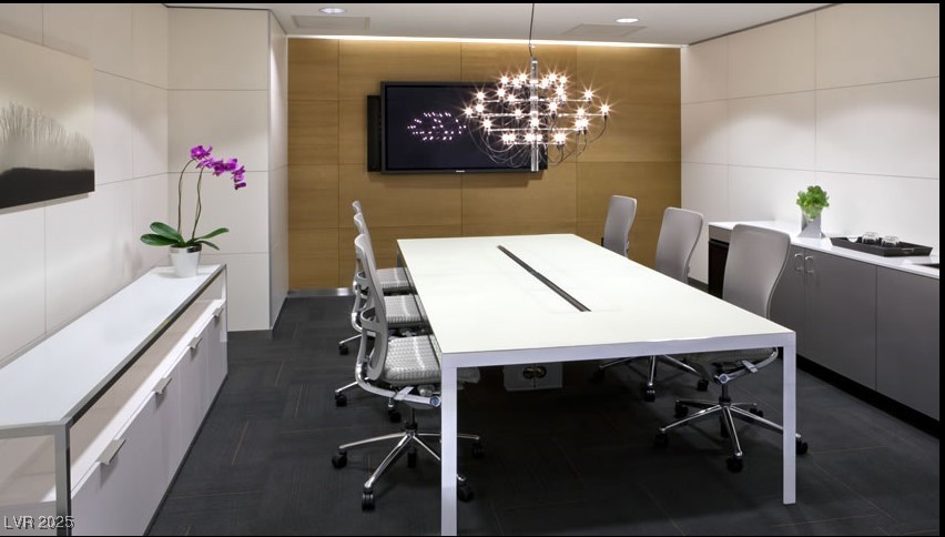 3726 Las Vegas Boulevard 3105