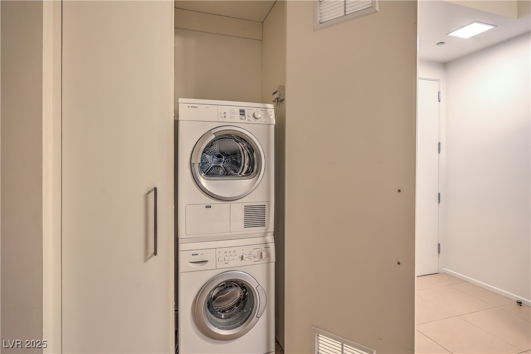 3726 Las Vegas Boulevard 3105