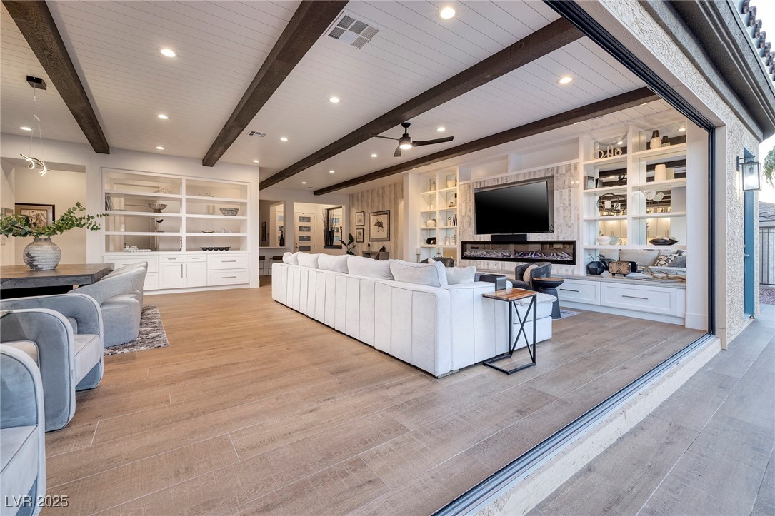 2840 Foxtail Creek Avenue