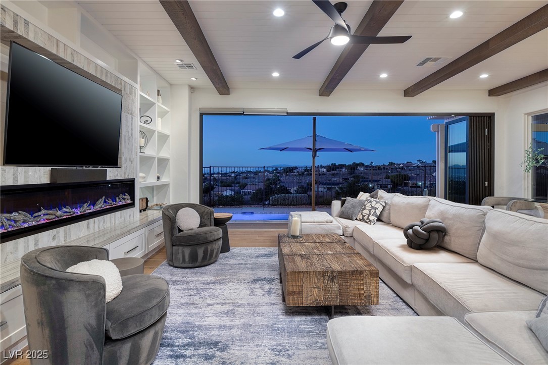 2840 Foxtail Creek Avenue