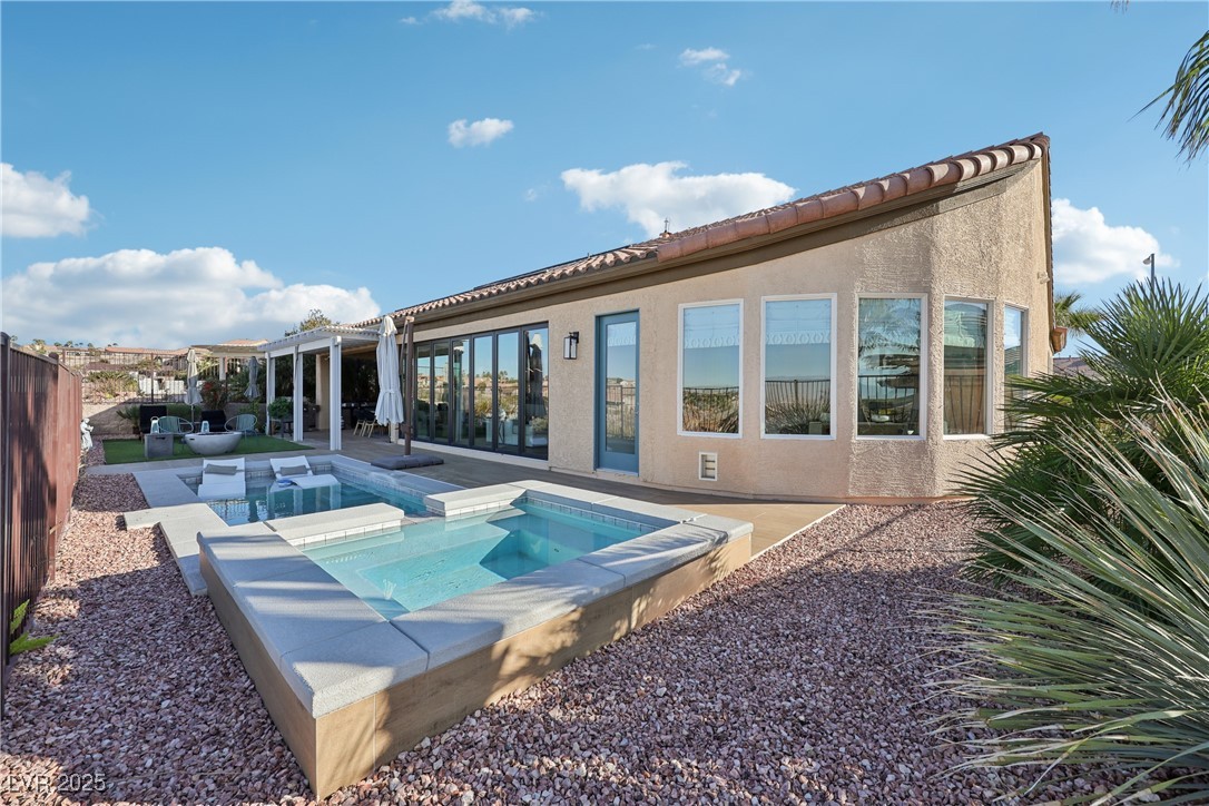 2840 Foxtail Creek Avenue