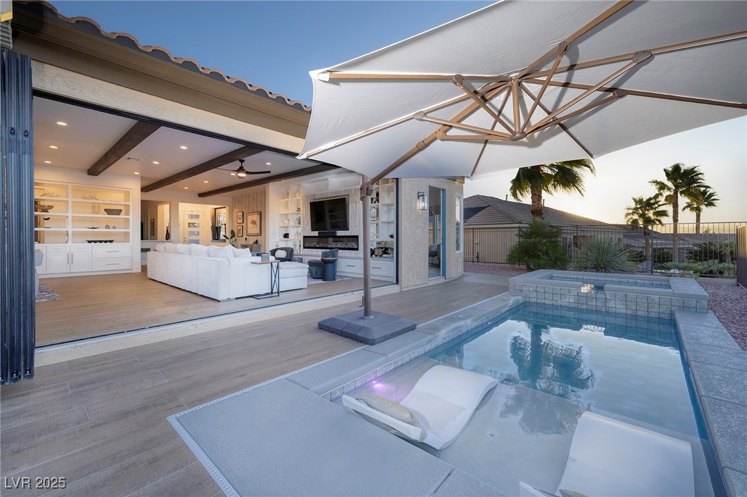 2840 Foxtail Creek Avenue