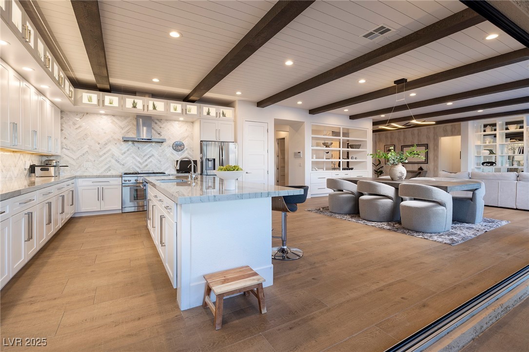 2840 Foxtail Creek Avenue