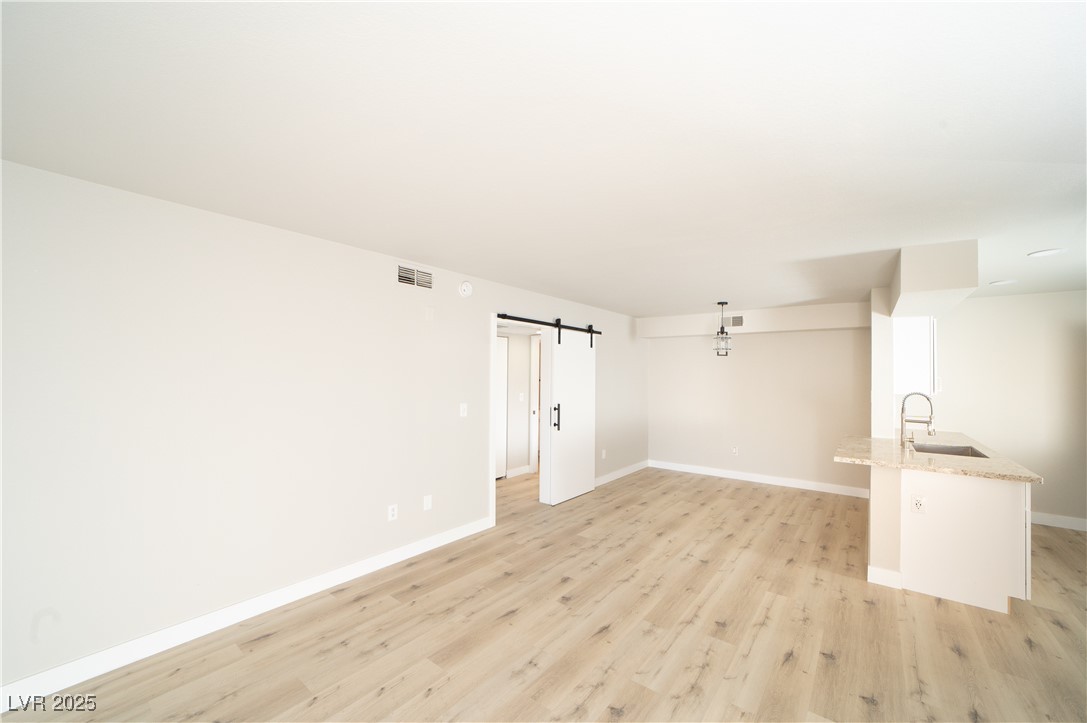 8101 West Flamingo Road 1057