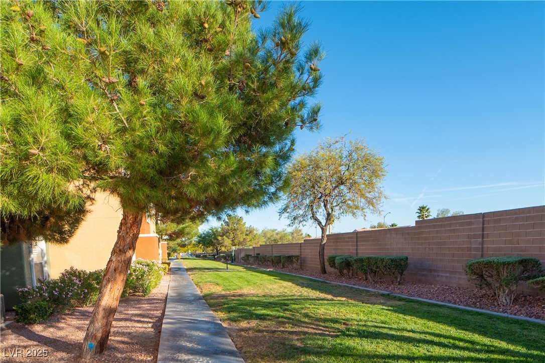 8101 West Flamingo Road 1057