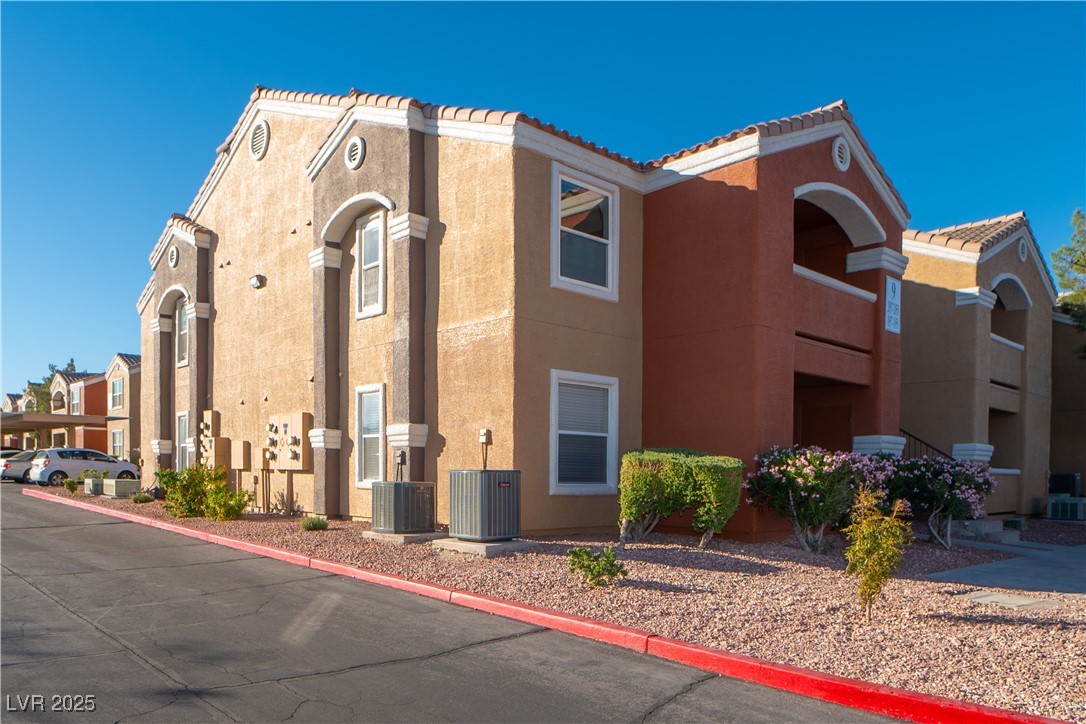 8101 West Flamingo Road 1057