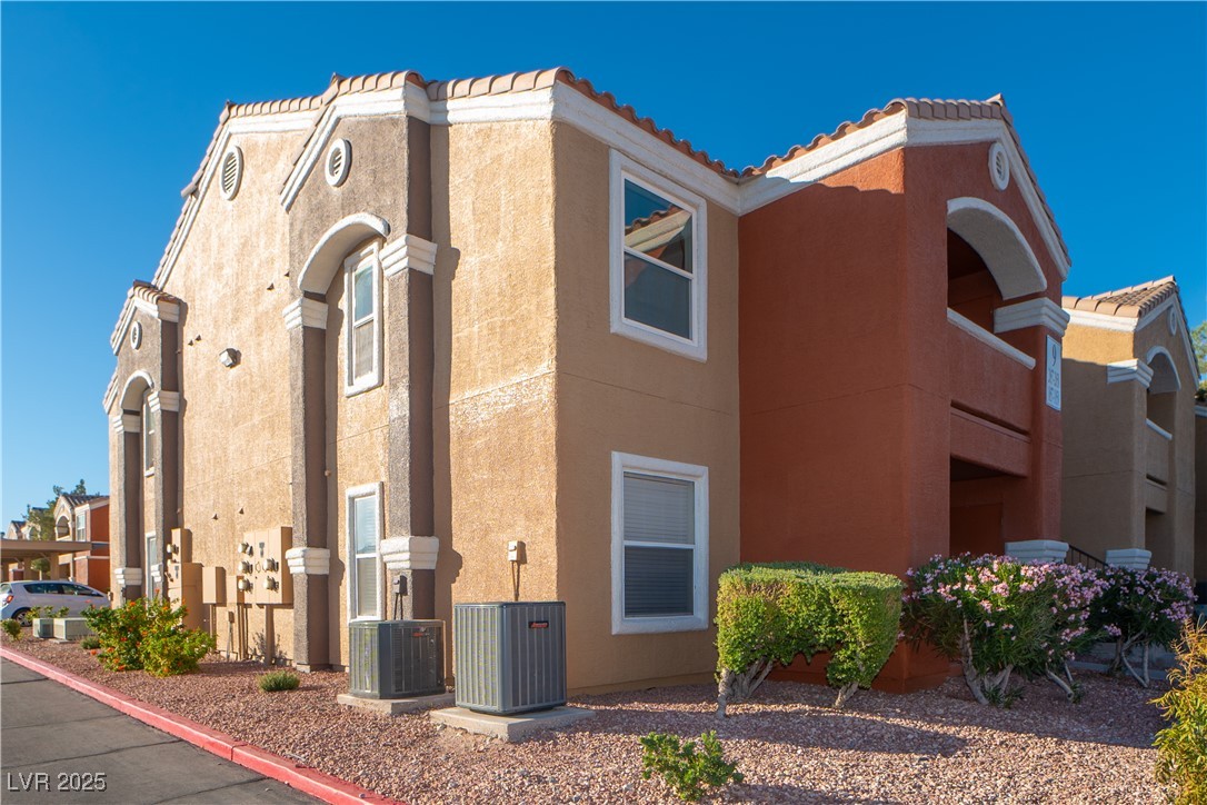 8101 West Flamingo Road 1057