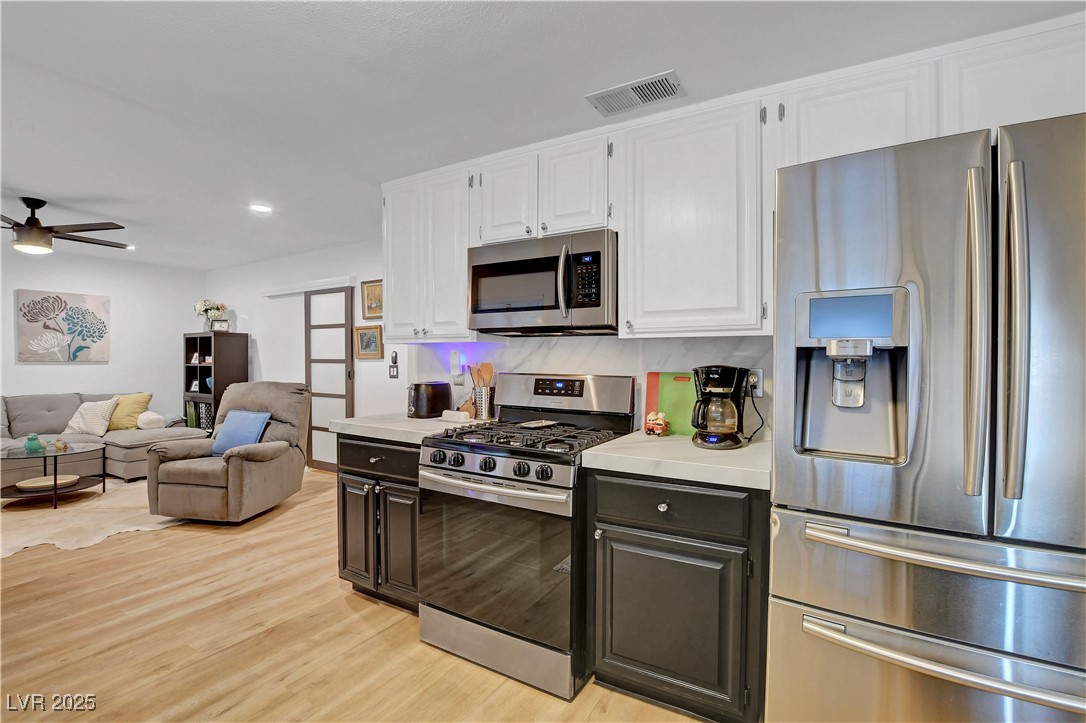 2825 Waterview Drive