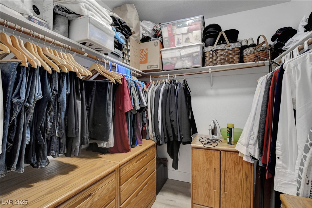 2825 Waterview Drive