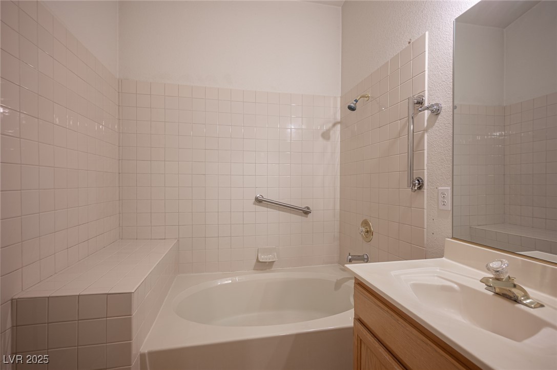 8301 Boseck Drive 213