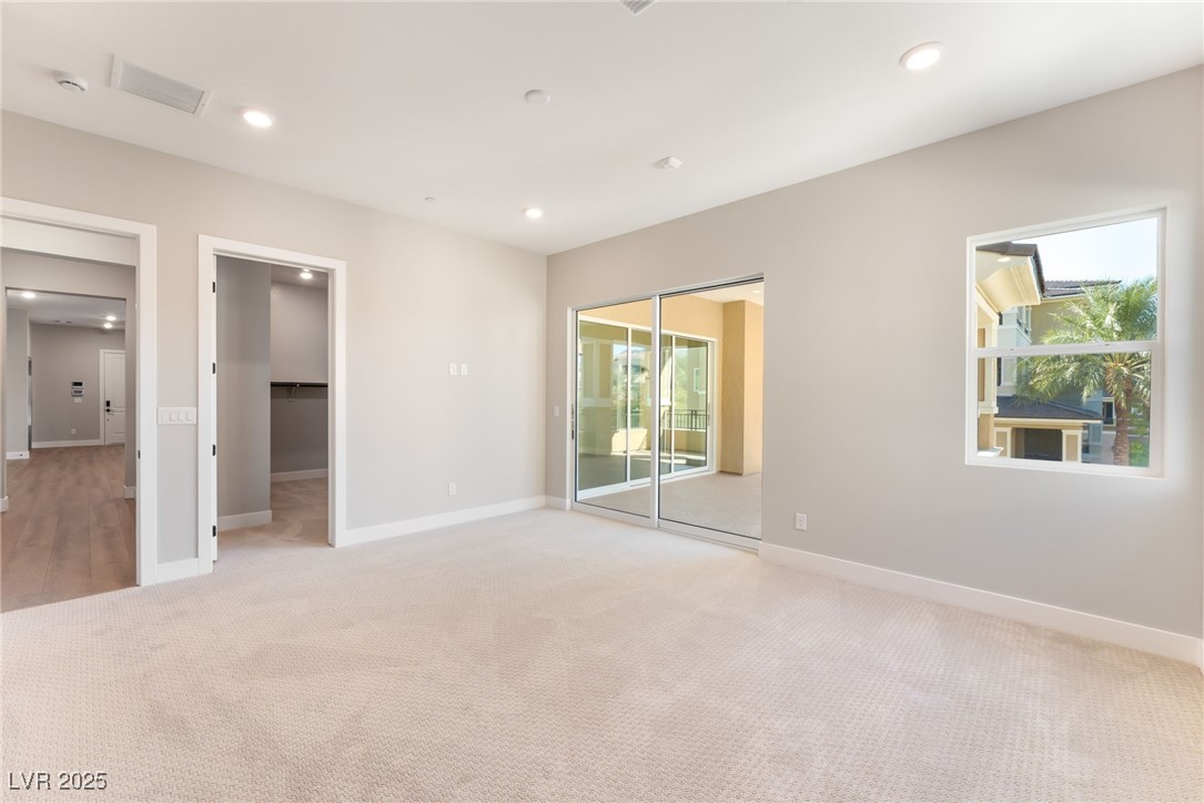 9132 Las Manaitas Avenue 301