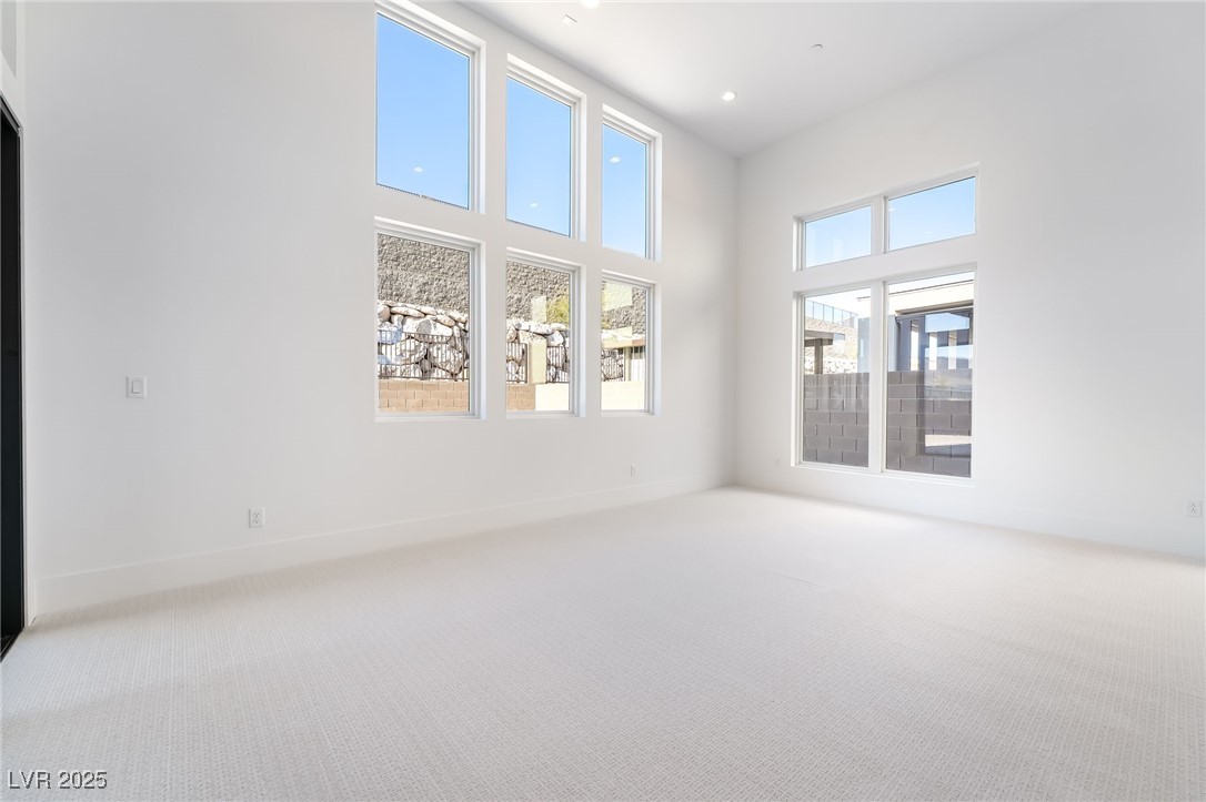 4811 Verde Bloom Street