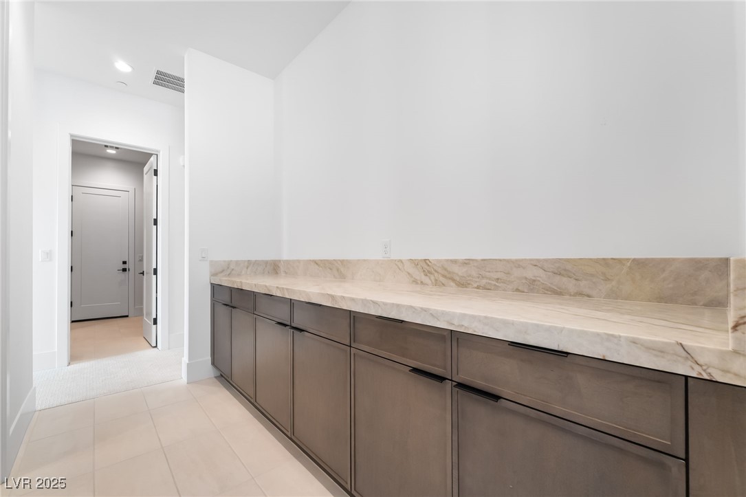 4811 Verde Bloom Street