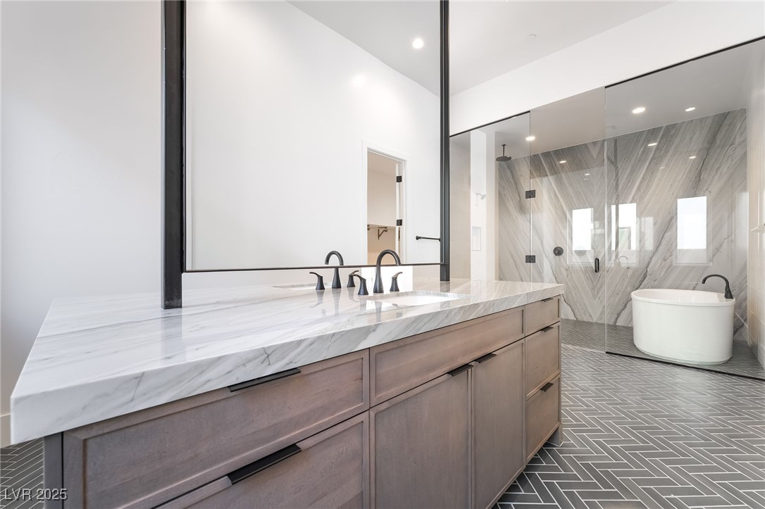 4811 Verde Bloom Street