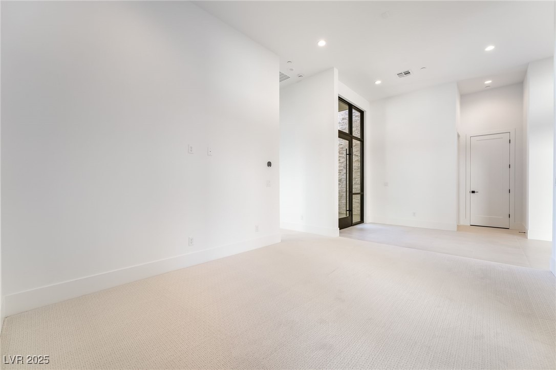 4811 Verde Bloom Street