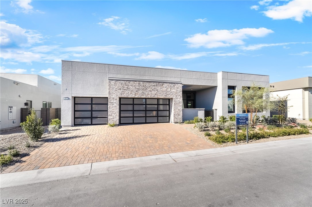 4811 Verde Bloom Street