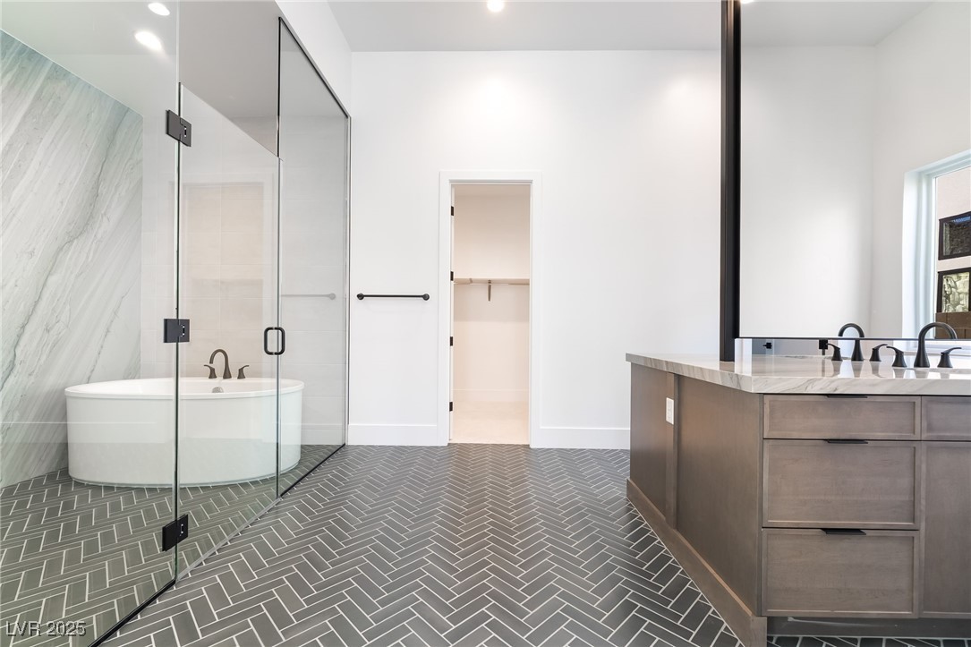 4811 Verde Bloom Street