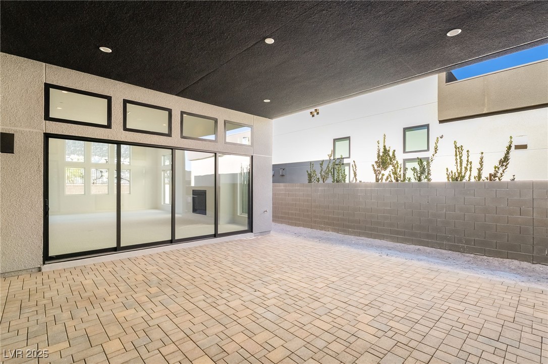 4811 Verde Bloom Street