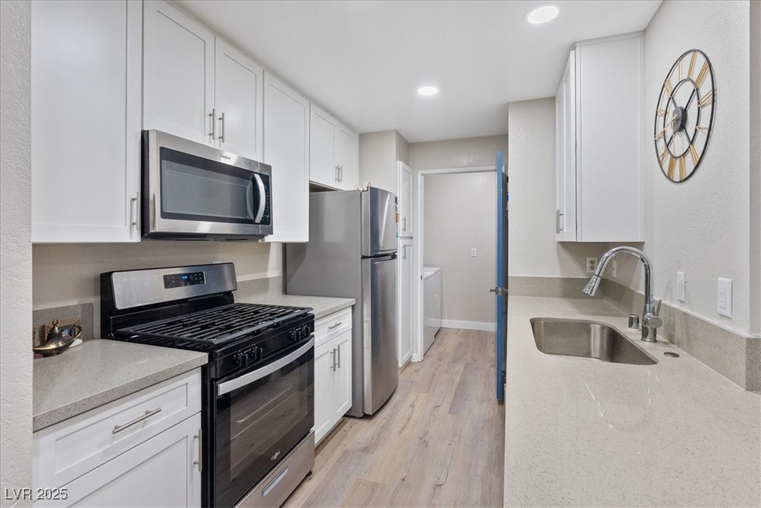 2200 South Fort Apache Road 2237