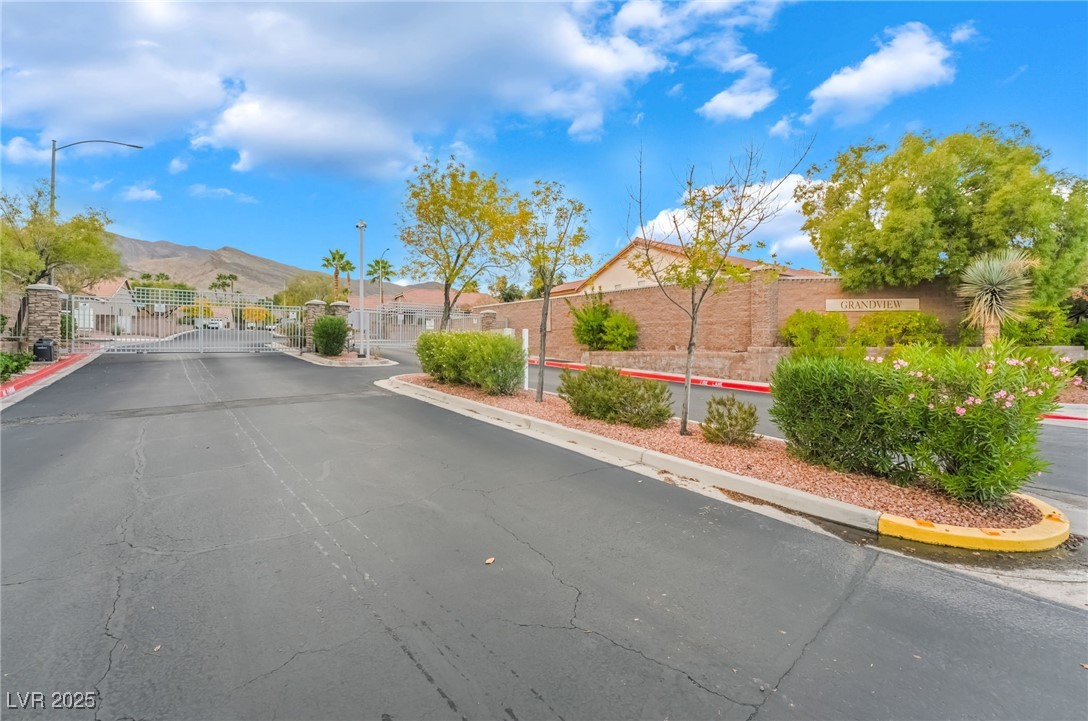 3512 Natural View Street