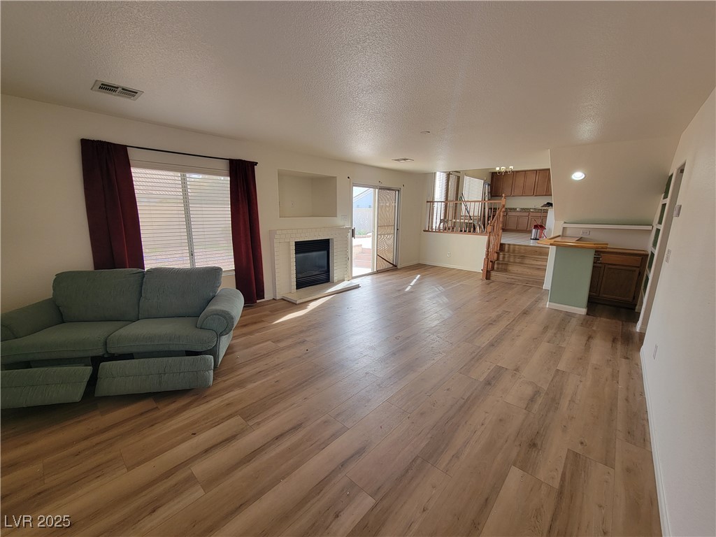 4400 Dunlap Crossing Street