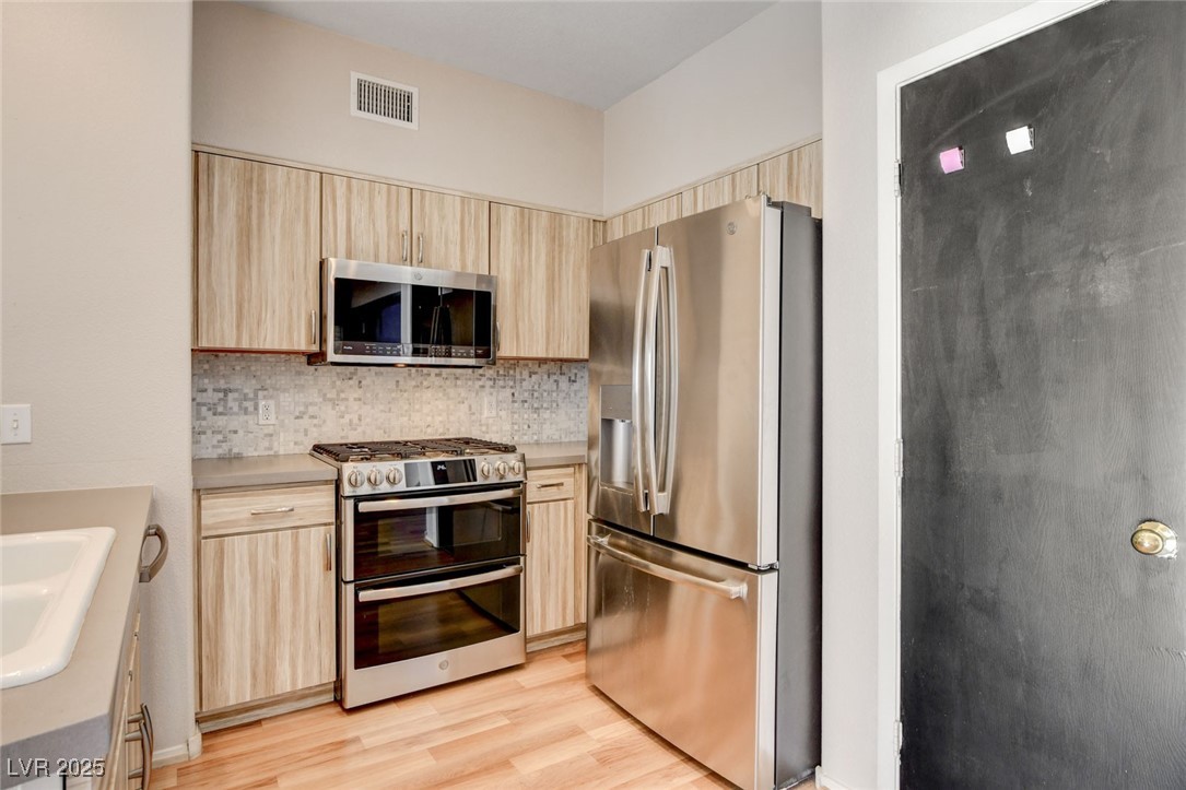 9303 Gilcrease Avenue 1242