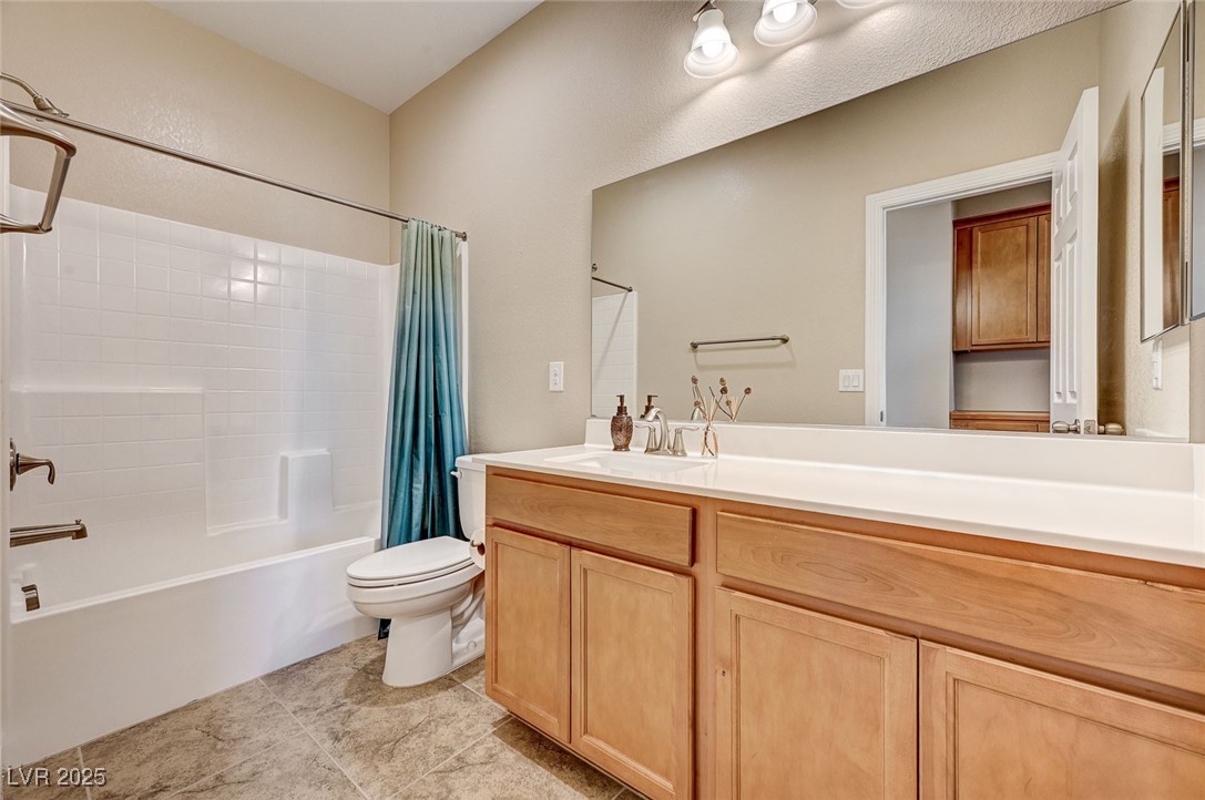 4630 Summer Azure Street