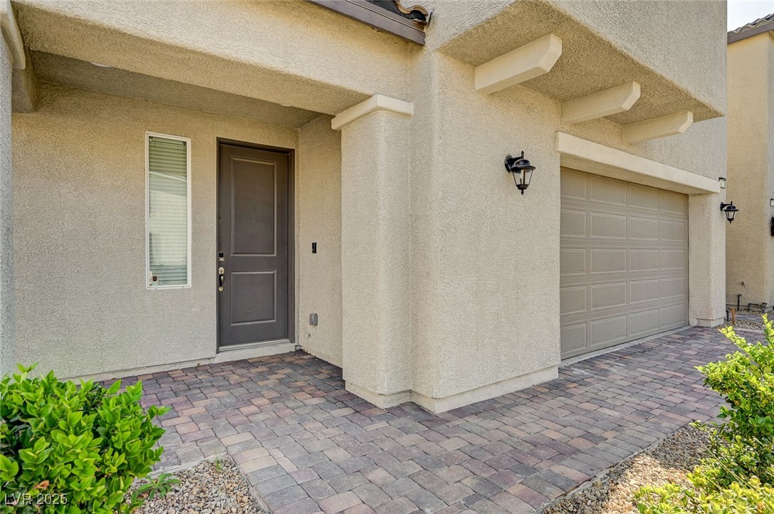 4630 Summer Azure Street