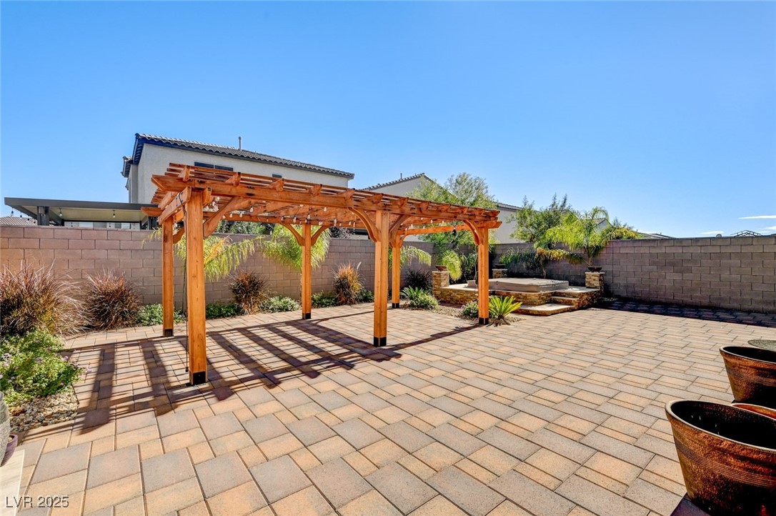 4630 Summer Azure Street