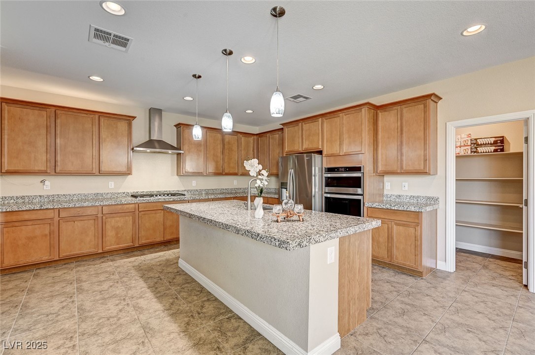 4630 Summer Azure Street