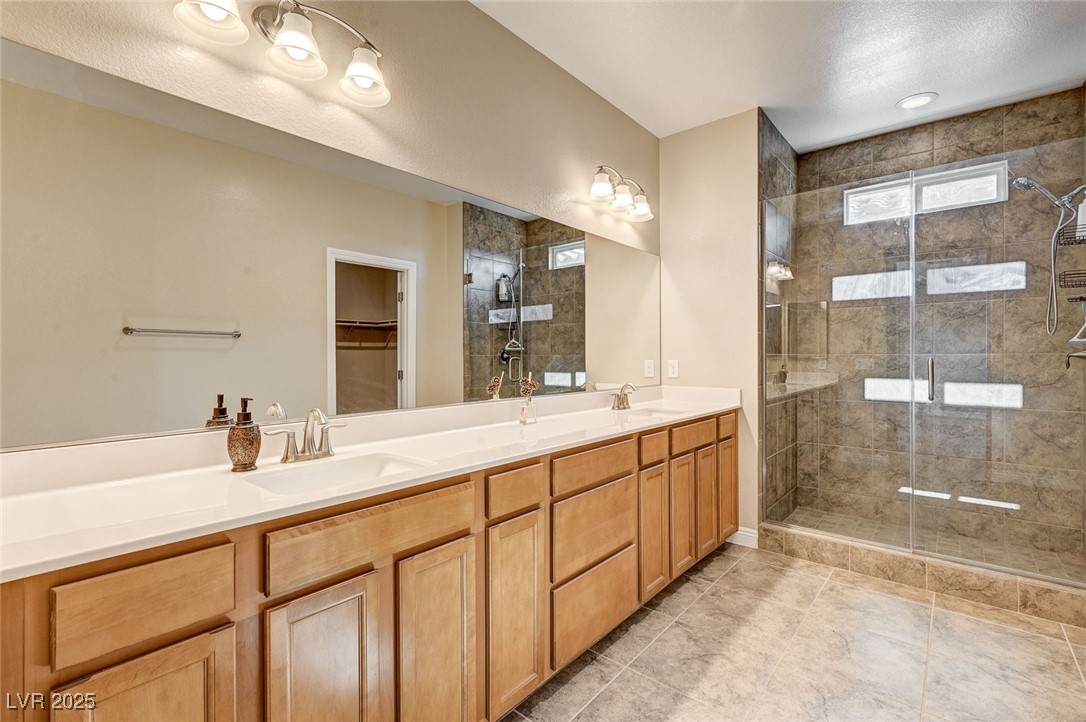 4630 Summer Azure Street