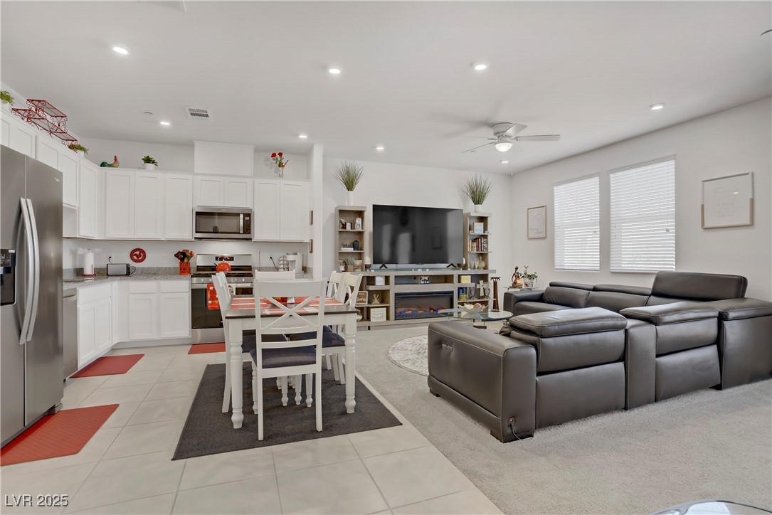 664 Foam Flower Lane