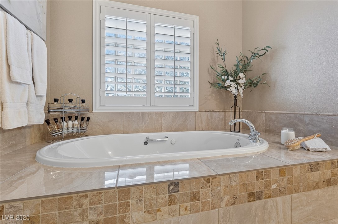 7631 Man O War Street