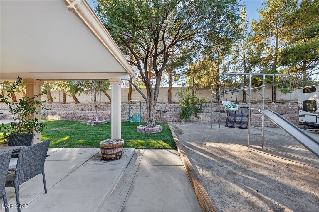 7631 Man O War Street