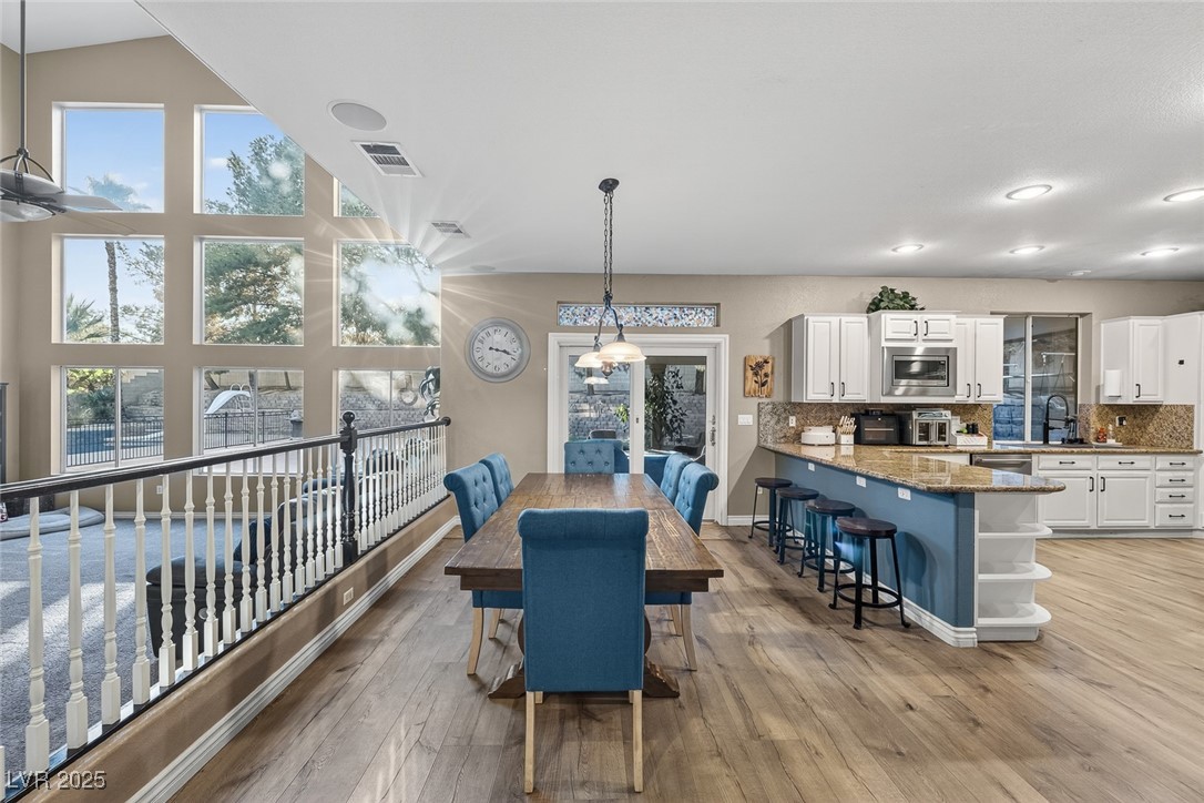 7631 Man O War Street