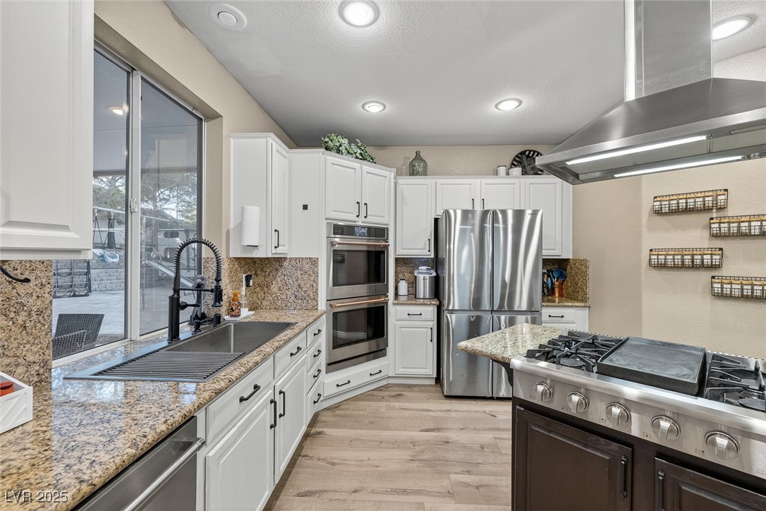 7631 Man O War Street